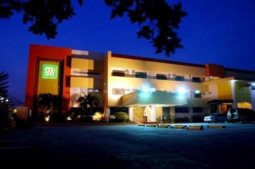 Grand Regal Hotel Баколод Екстериор снимка